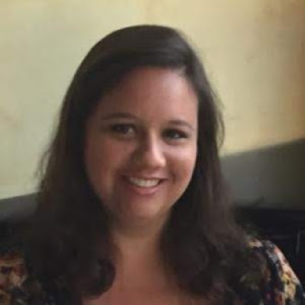 Meet your Posher, Hilary